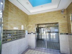 16/22 エントランス