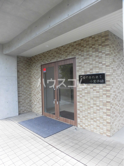 17/25 エントランス