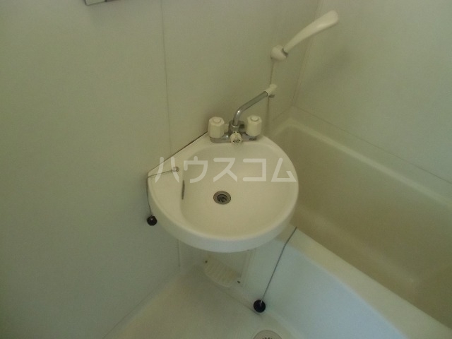 13/30 洗面