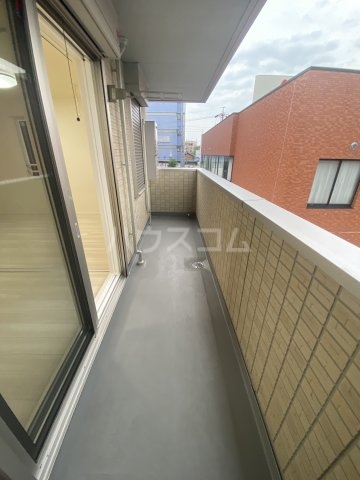 21/30 バルコニー