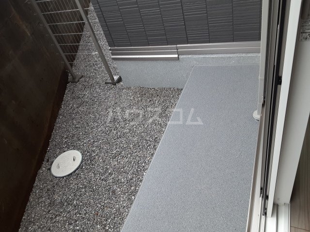 23/30 バルコニー