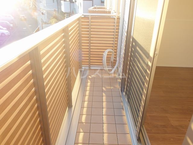 23/30 バルコニー