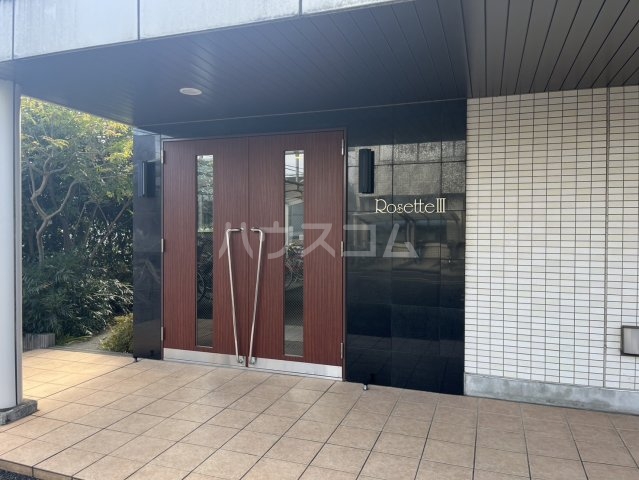 28/30 エントランス