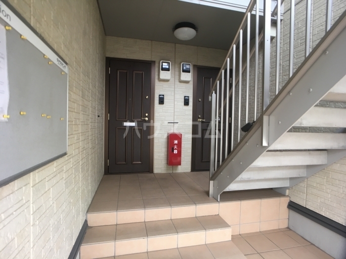 18/29 エントランス