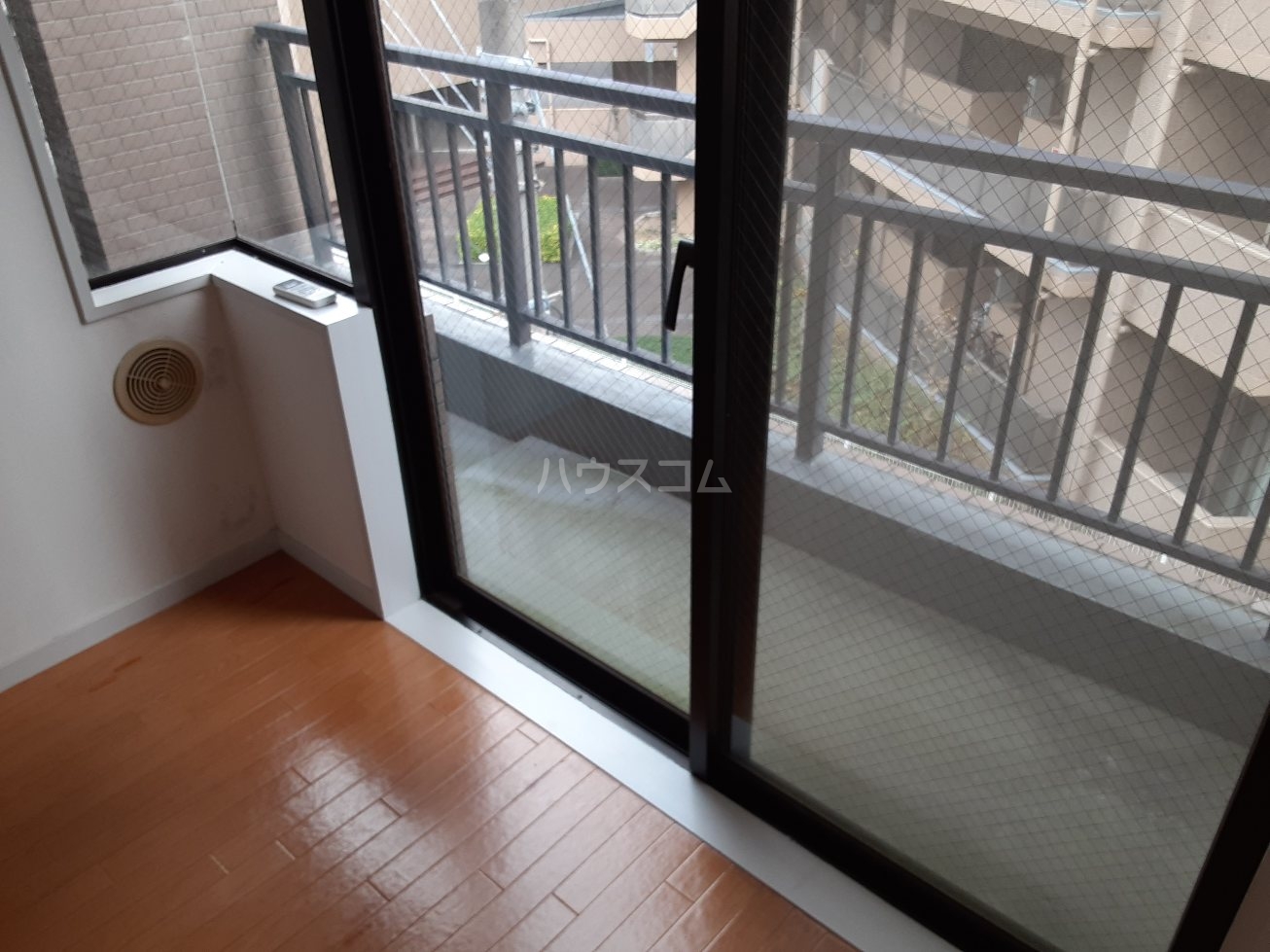 15/28 バルコニー