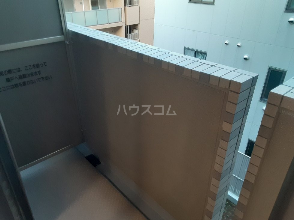 20/30 バルコニー