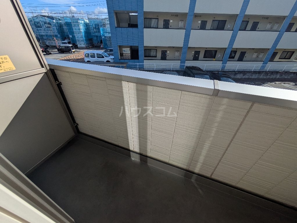 19/30 バルコニー