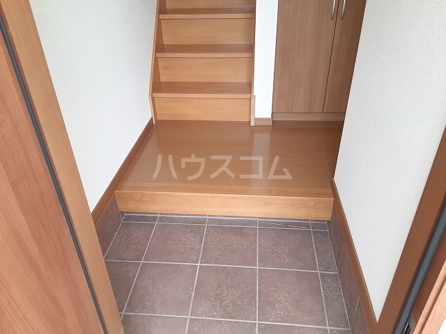 13/30 玄関