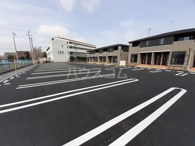 14/20 駐車場