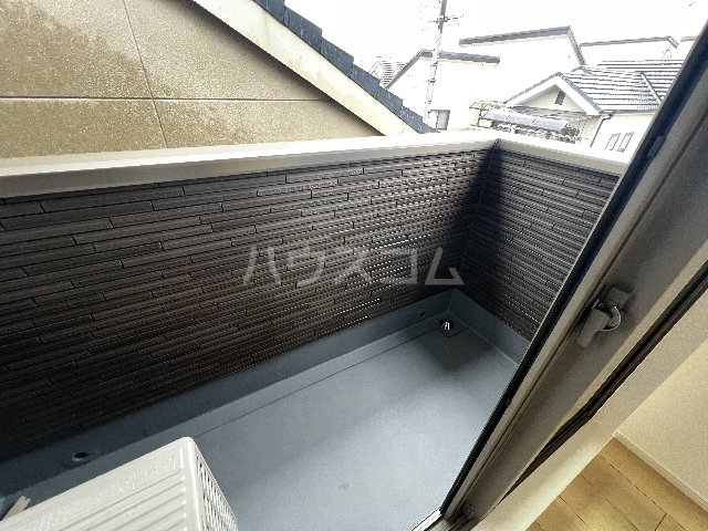 23/30 バルコニー