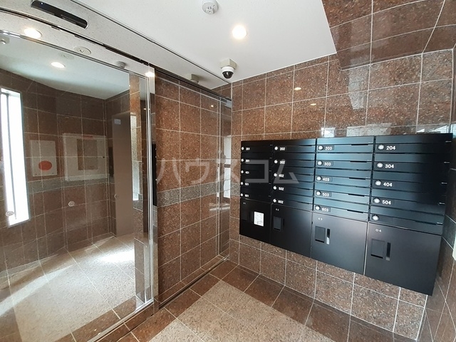 14/21 エントランス