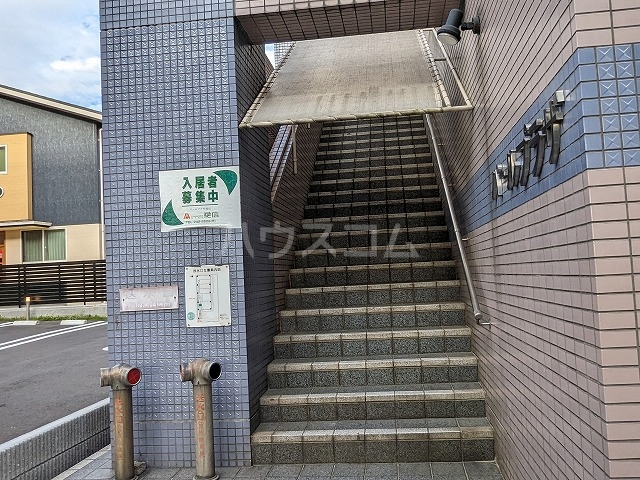 3/7 エントランス