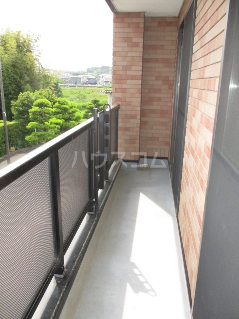 16/27 バルコニー