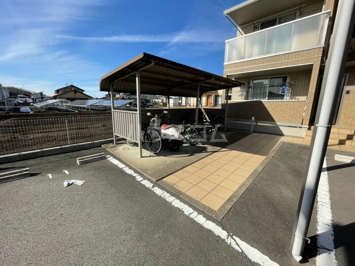 20/29 駐車場
