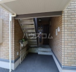 13/22 エントランス