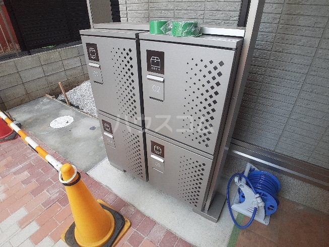 20/30 エントランス