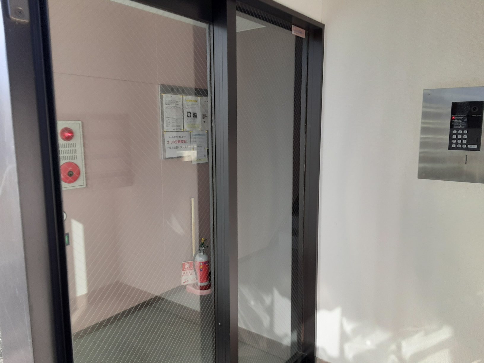 17/28 エントランス