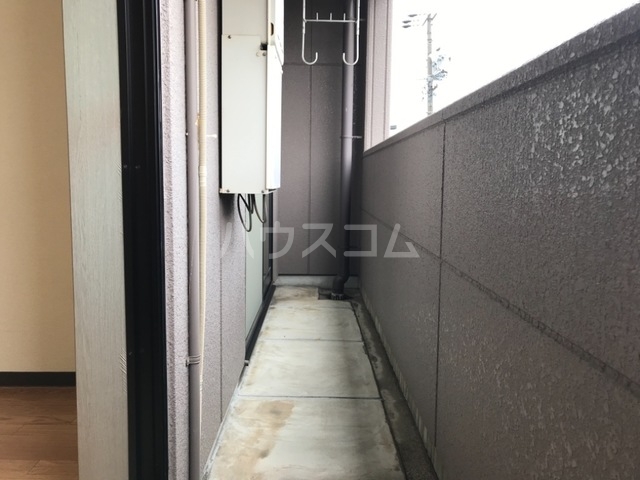 20/27 バルコニー