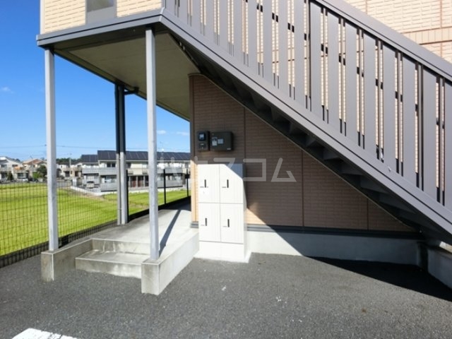 17/25 エントランス