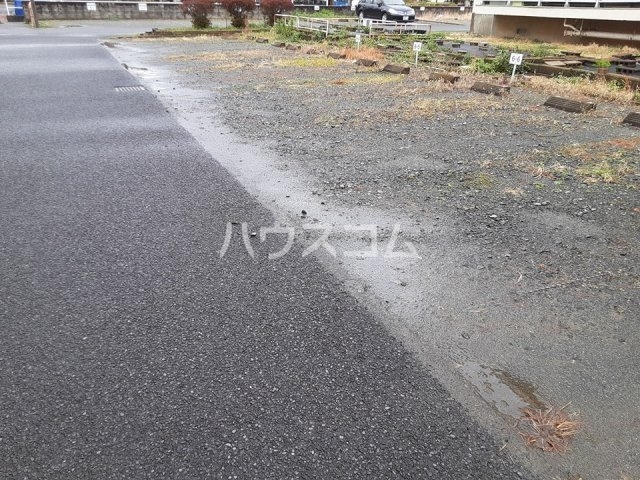 14/16 駐車場