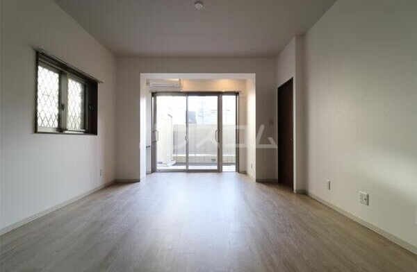 4/13 リビング/ダイニング