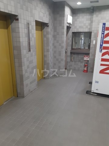 21/29 エントランス