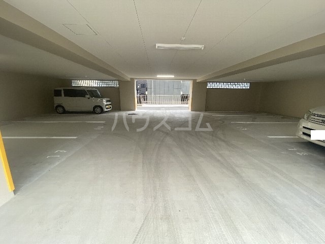 21/30 駐車場
