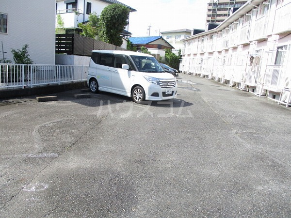 14/21 駐車場