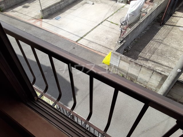 19/30 バルコニー