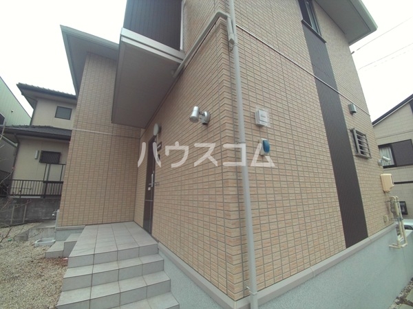 20/30 エントランス