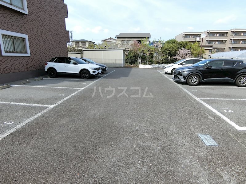 15/22 駐車場