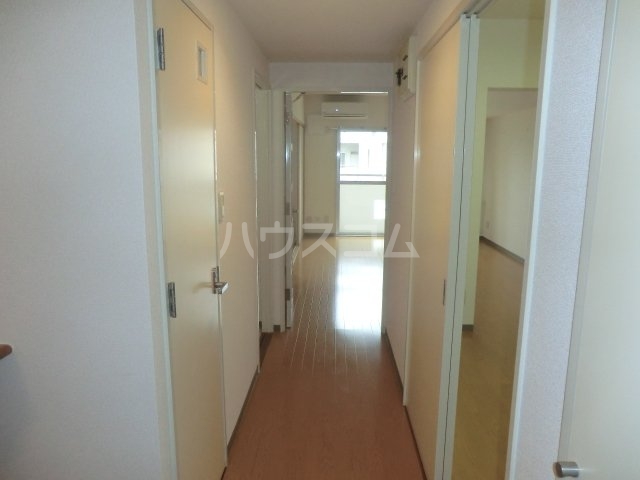 20/29 エントランス