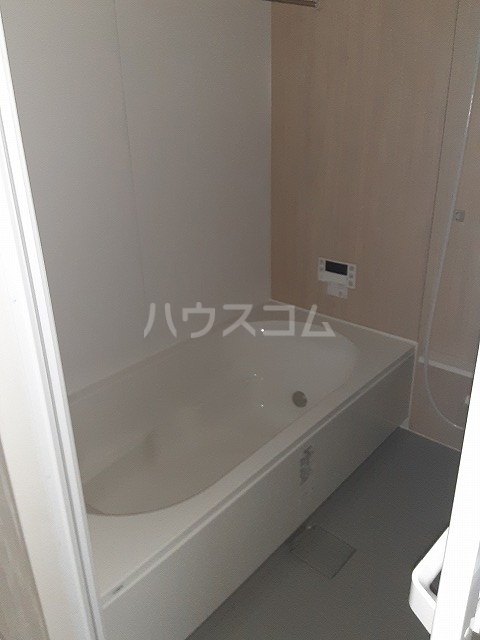 13/30 浴室