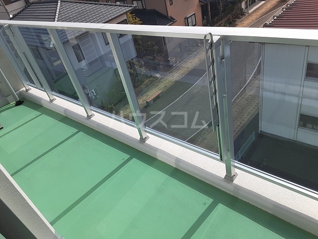 20/30 バルコニー