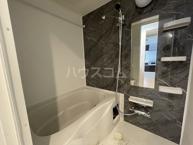 14/27 浴室