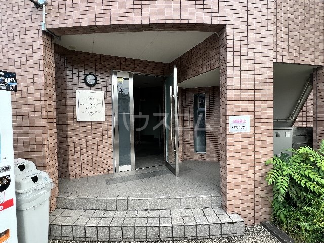29/30 エントランス