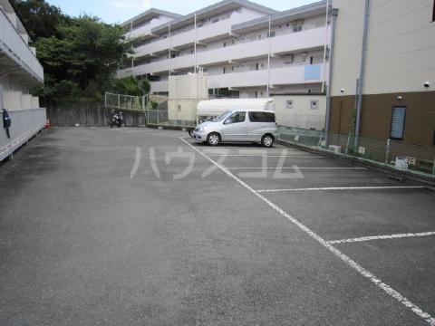 14/19 駐車場
