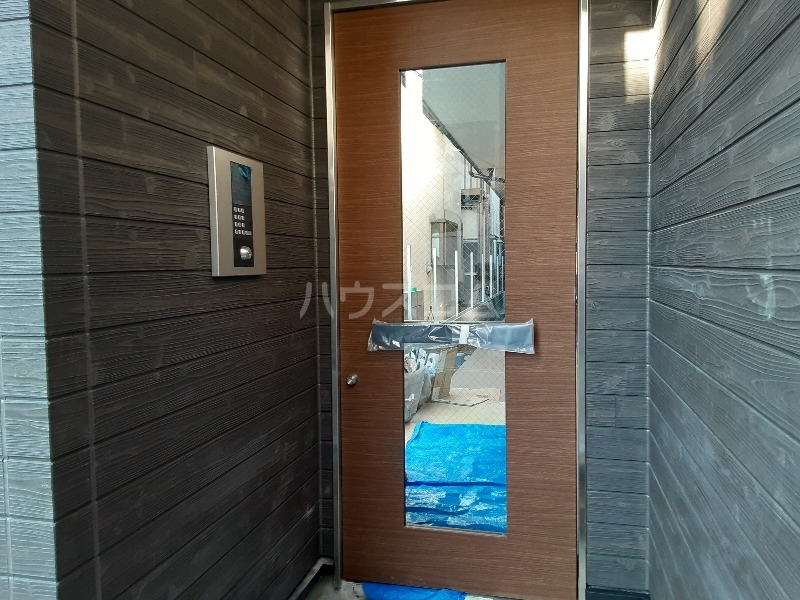 3/7 エントランス