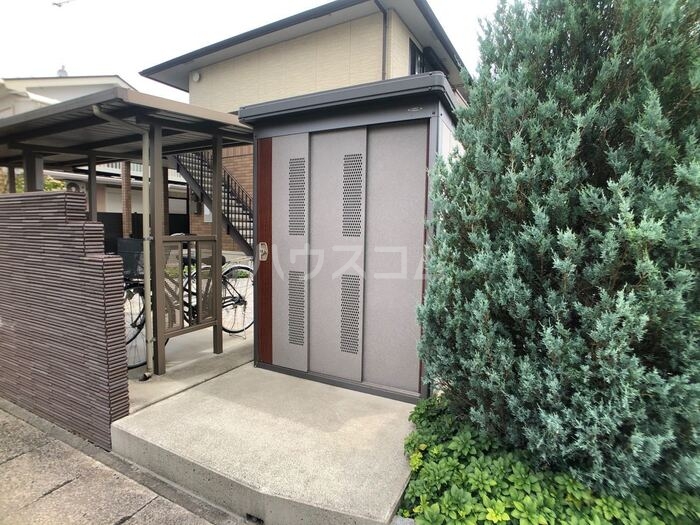 20/30 エントランス