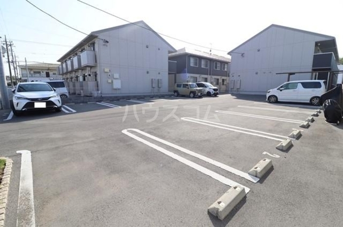 20/30 駐車場