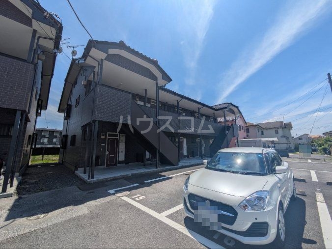 21/26 駐車場