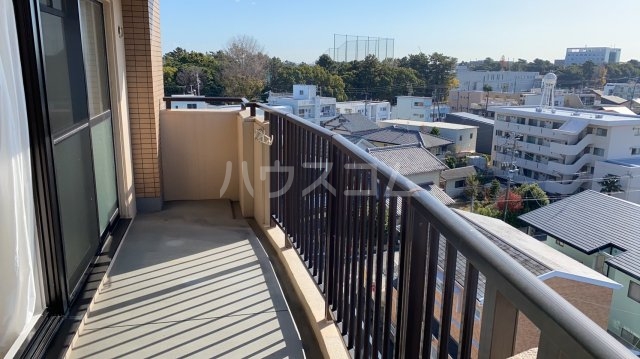 21/30 バルコニー