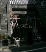 17/19 エントランス