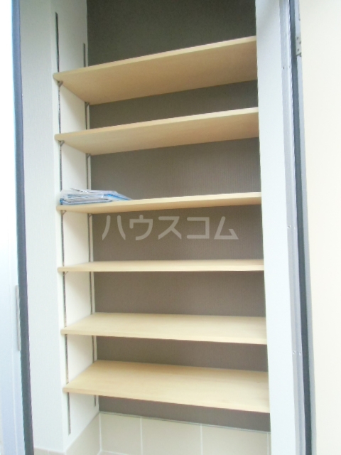 収納