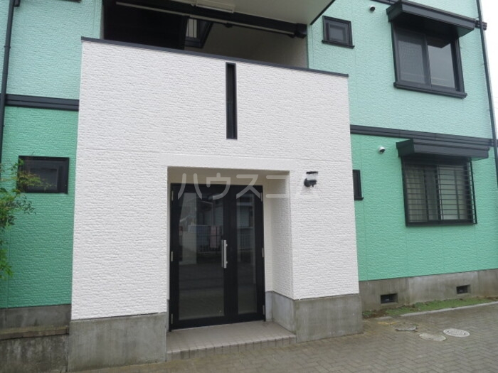 15/17 エントランス