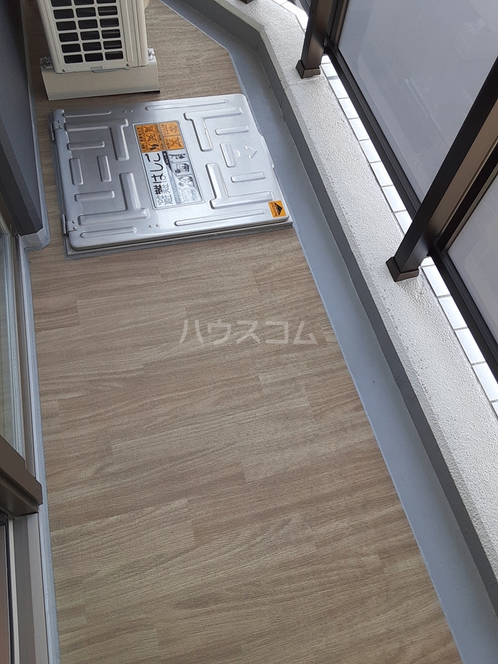 19/30 バルコニー