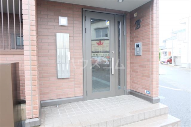 21/28 エントランス