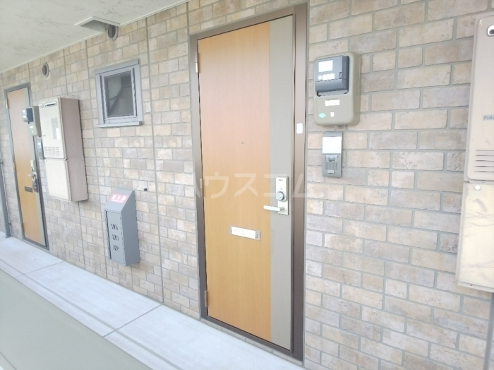 14/25 エントランス