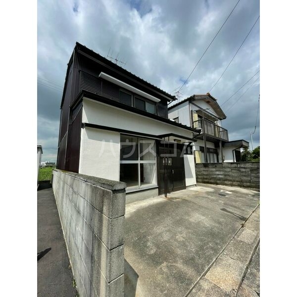 15/17 エントランス