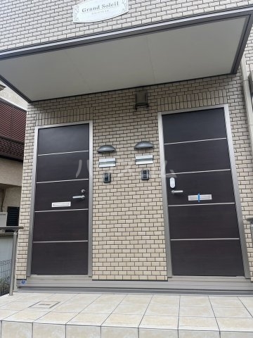 2/3 エントランス